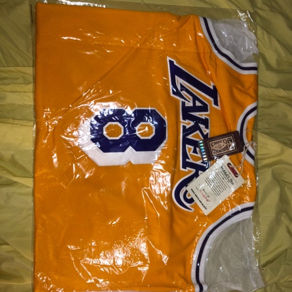 1996-97 Kobe Bryant HardWood Classic Jersey - Picture 1 of 5